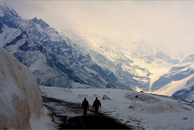 Manali to Keylong at Rohtang pass