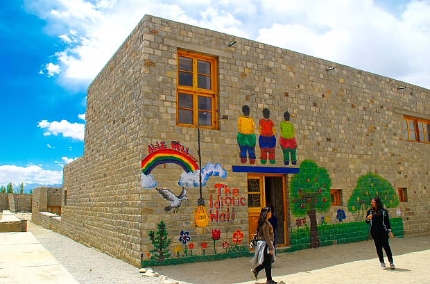 3 Idots wall at Rancho School