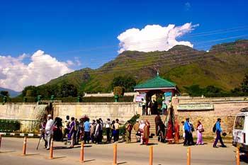 Nishat Garden near Dal Lake