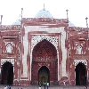 Masjid by the side of Taj Mahal
