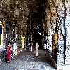 Before the main complex of the Ekambareswarar temple