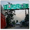 A board at Manali - Sarchu road indicating distances