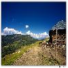 On the way to Prashar lake