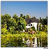 A hotel by the side of Dal Lake