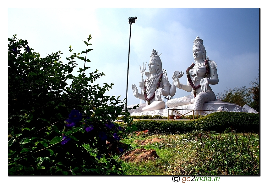 Shiva Parvati statue at Kailasagiri