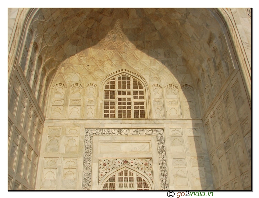 Taj Mahal design on marble stones