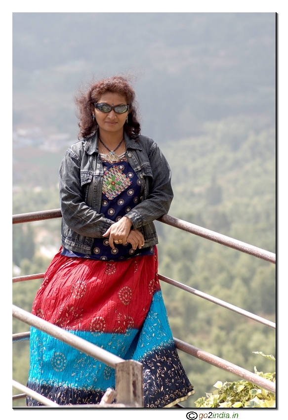 Lady portrait with sun glasses with soft sun light