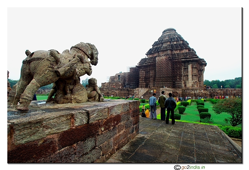 Horse and Konarak Sun temple