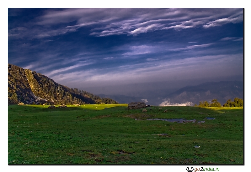 Viw of camp near Kedarkantha : green valley