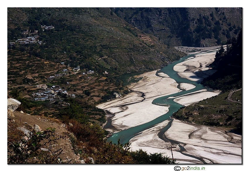 Uttarkashi to Gangotri Temple road 