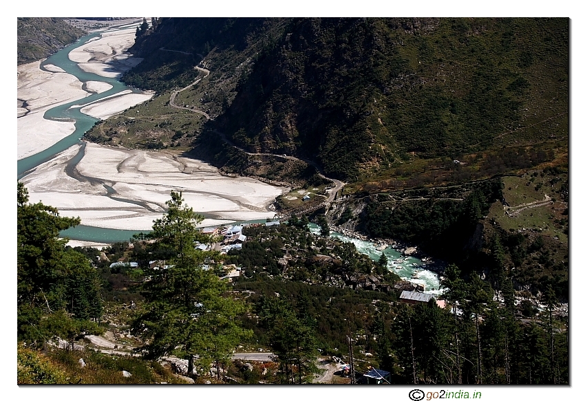 Uttarkashi to Gangotri Temple road 