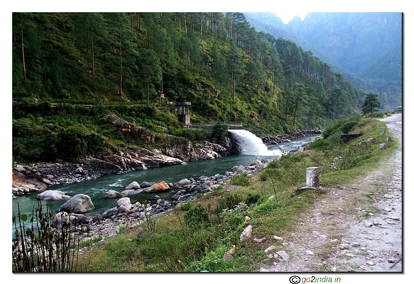 Uttarkashi to Gangotri by road 