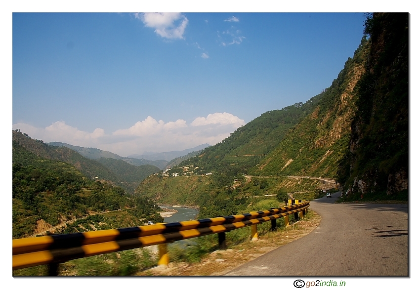 Going towards Joshimath by the side of river Alaknanda