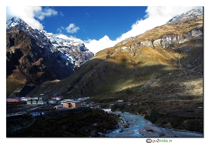 Towards Manna Village from Badrinath Dham