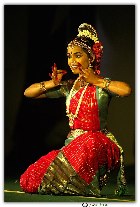 Bharatha Natyam performance by Mr.Lipikareddy