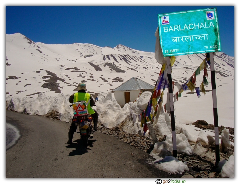 Manali to Leh by road 