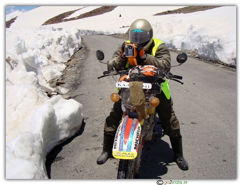 Manali to Leh by road 