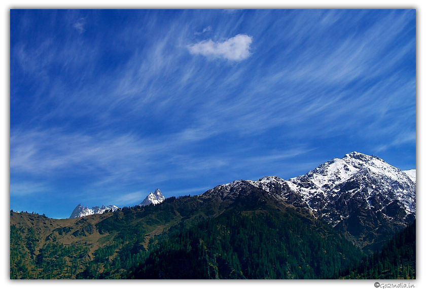 Layer of clouds on Om peak as seen from Guna Pani
