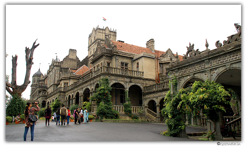 Shimla tourist attraction vice regal lodge 