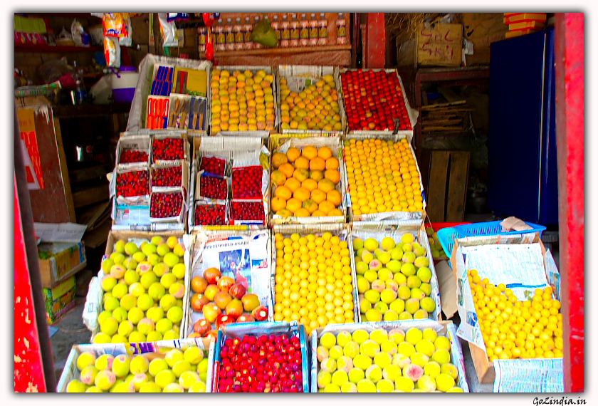 Local fruits being sold at wholesale at Nainital