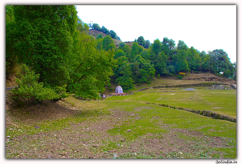 The Shiva temple on the way to Binsar jungle.