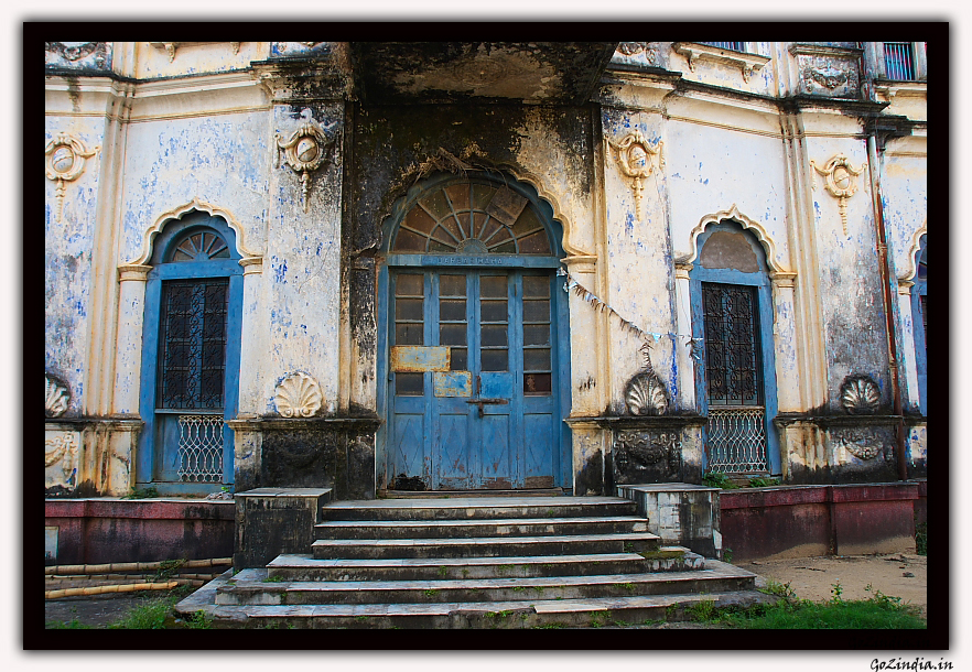 Inside main hall of Jeypore Palace 