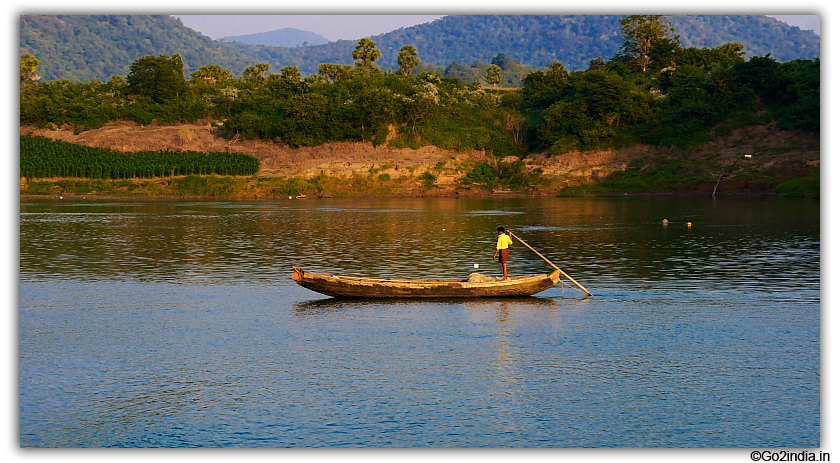Fishing boat 